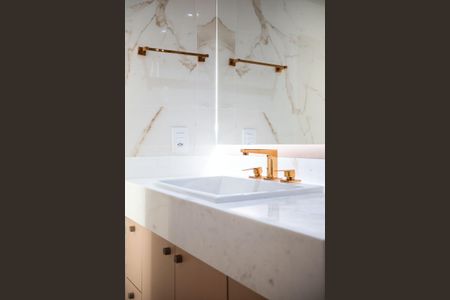 Apartamento à venda com 266m², 4 quartos e 4 vagas