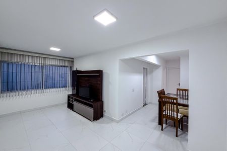 Sala de apartamento para alugar com 2 quartos, 63m² em Jardim da Gloria, São Paulo