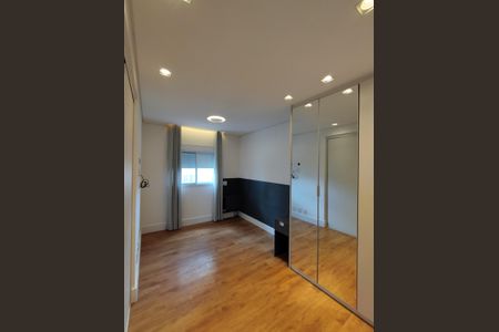 Apartamento à venda com 74m², 2 quartos e 2 vagas Apartamento à venda com 74m², 2 quartos e 2 vagasSuíte