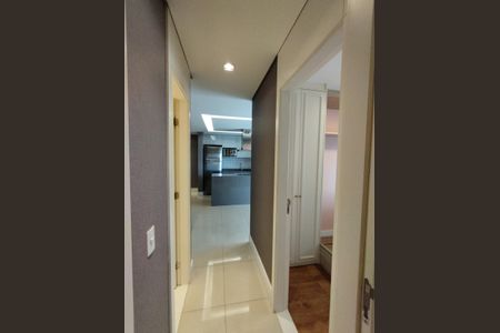 Apartamento à venda com 74m², 2 quartos e 2 vagas Apartamento à venda com 74m², 2 quartos e 2 vagasCorredor