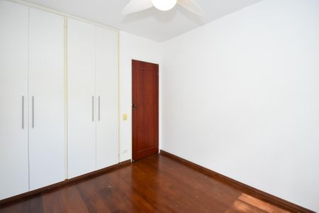 Apartamento à venda com 126m², 3 quartos e 2 vagas Apartamento à venda com 126m², 3 quartos e 2 vagasquarto 2