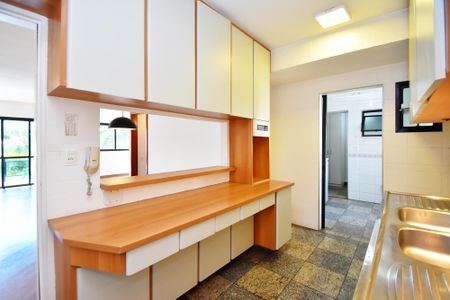 Apartamento à venda com 126m², 3 quartos e 2 vagas Apartamento à venda com 126m², 3 quartos e 2 vagascozinha