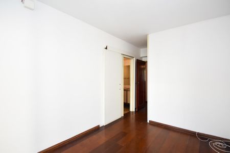 Apartamento à venda com 126m², 3 quartos e 2 vagas