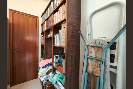 Apartamento à venda com 76m², 2 quartos e 1 vaga Apartamento à venda com 76m², 2 quartos e 1 vagaQuarto de Serviço