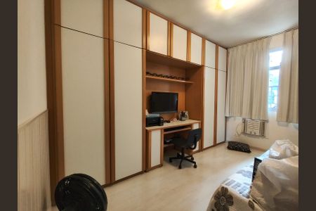 Apartamento à venda com 76m², 2 quartos e 1 vaga Apartamento à venda com 76m², 2 quartos e 1 vagaQuarto