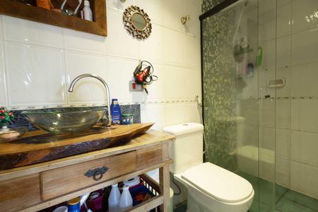 Apartamento à venda com 59m², 2 quartos e 1 vaga Apartamento à venda com 59m², 2 quartos e 1 vagaBanheiro Social