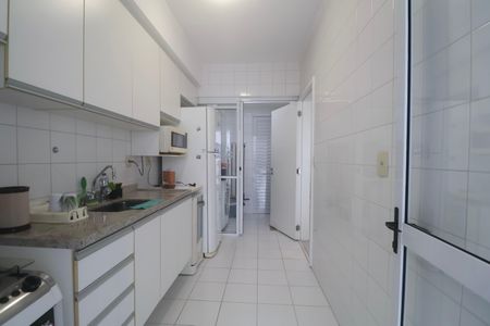 Apartamento para alugar com 118m², 3 quartos e 2 vagas Apartamento para alugar com 118m², 3 quartos e 2 vagasCozinha