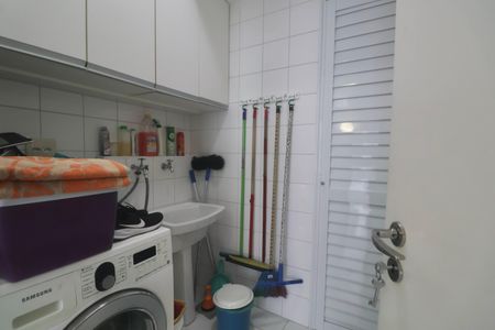 Apartamento para alugar com 118m², 3 quartos e 2 vagas Apartamento para alugar com 118m², 3 quartos e 2 vagasÁrea de Serviço