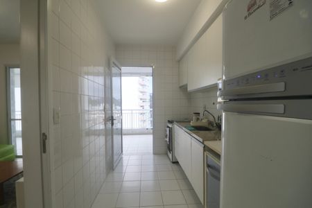 Apartamento para alugar com 118m², 3 quartos e 2 vagas Apartamento para alugar com 118m², 3 quartos e 2 vagasCozinha