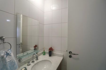 Apartamento para alugar com 118m², 3 quartos e 2 vagas Apartamento para alugar com 118m², 3 quartos e 2 vagasBanheiro Suíte