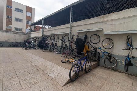 Apartamento para alugar com 53m², 2 quartos e sem vaga Apartamento para alugar com 53m², 2 quartos e sem vagaÁrea comum - Bicicletario