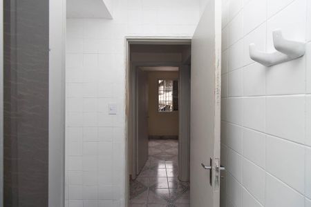 Apartamento para alugar com 53m², 2 quartos e sem vaga Apartamento para alugar com 53m², 2 quartos e sem vagaBanheiro