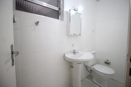 Apartamento à venda com 113m², 3 quartos e sem vagaBanheiro