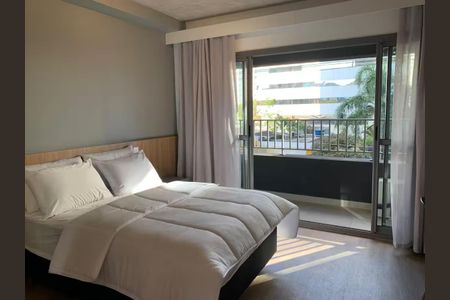Quarto de apartamento para alugar com 1 quarto, 25m² em Indianópolis, São Paulo