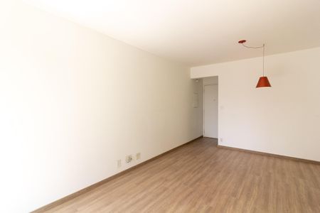 Sala de apartamento para alugar com 3 quartos, 82m² em Vila Campo Grande, São Paulo