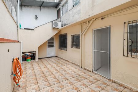 Casa para alugar com 120m², 1 quarto e 1 vagaQuintal