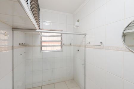 Banheiro de casa para alugar com 1 quarto, 120m² em Carandiru, São Paulo