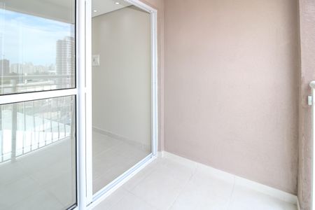 Apartamento para alugar com 35m², 2 quartos e sem vaga Apartamento para alugar com 35m², 2 quartos e sem vagaVaranda