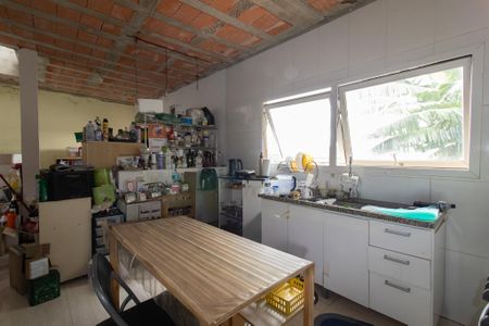 Casa à venda com 1 quarto, 126m² em Vila Brandina, Campinas