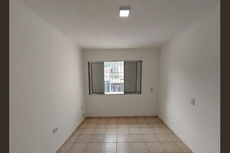 Casa à venda com 5 quartos, 256m² em Vila Dalva, São Paulo