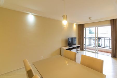 Sala de apartamento para alugar com 3 quartos, 82m² em Vila Sofia, São Paulo