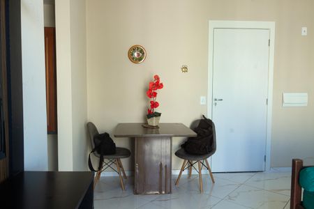 Sala de apartamento para alugar com 1 quarto, 43m² em Santo Cristo, Rio de Janeiro