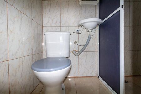 Casa para alugar com 54m², 2 quartos e sem vagaBanheiro