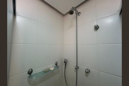 Apartamento para alugar com 122m², 3 quartos e 2 vagasChuveiro