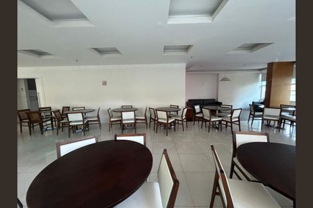 Apartamento para alugar com 122m², 3 quartos e 2 vagasÁrea comum - Salão de festas