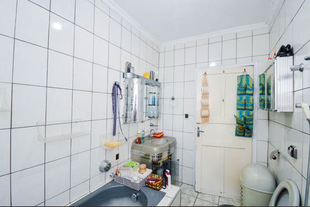 Casa para alugar com 215m², 4 quartos e 6 vagasBanheiro Social