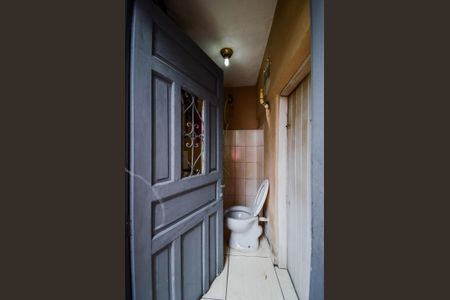 Casa para alugar com 215m², 4 quartos e 6 vagasÁrea de Serviço - Banheiro de Serviço 