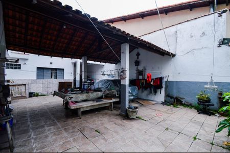 Casa para alugar com 215m², 4 quartos e 6 vagasGaragem