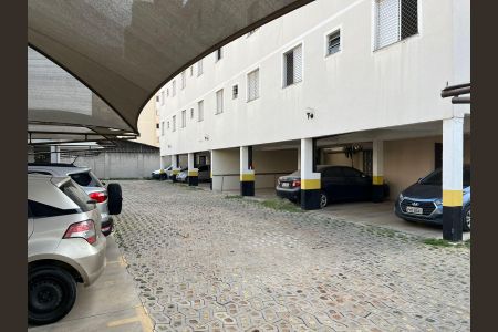 Apartamento à venda com 2 quartos, 45m² em Parque Maracana, Contagem