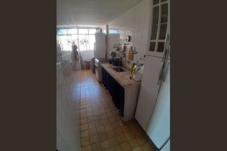 Cozinha de apartamento à venda com 2 quartos, 74m² em Sampaio, Rio de Janeiro
