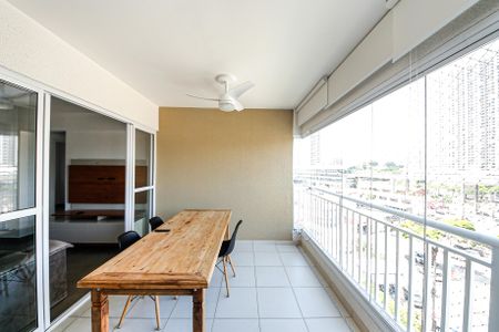 Apartamento para alugar com 2 quartos, 64m² em Vila Ema, São Paulo
