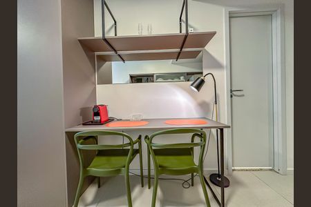 Studio para alugar com 33m², 1 quarto e sem vaga Studio para alugar com 33m², 1 quarto e sem vagaCozinha