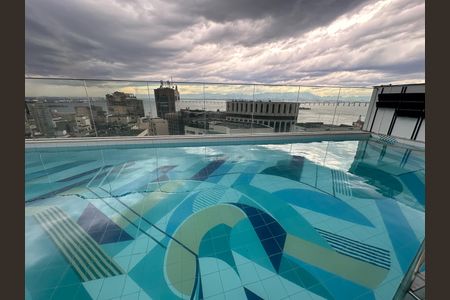 Studio para alugar com 33m², 1 quarto e sem vaga Studio para alugar com 33m², 1 quarto e sem vagaÁrea comum - Piscina