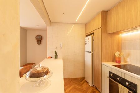 Cozinha de apartamento à venda com 1 quarto, 77m² em Água Verde, Curitiba