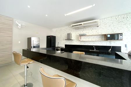 Apartamento à venda com 64m², 2 quartos e 1 vagaÁrea comum