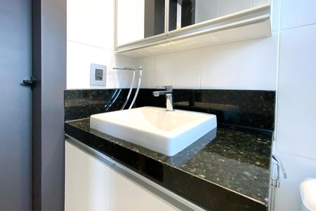 Apartamento à venda com 64m², 2 quartos e 1 vagaBanheiro da Suíte 1