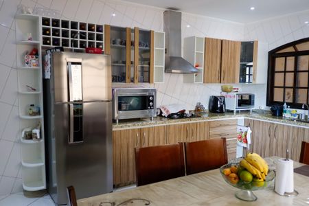 Casa para alugar com 150m², 3 quartos e 2 vagasCozinha