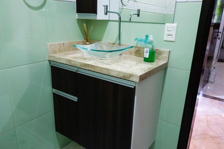 Casa para alugar com 150m², 3 quartos e 2 vagasBanheiro