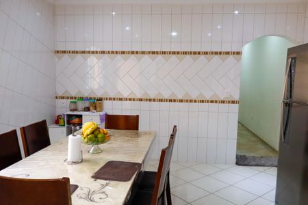 Casa para alugar com 150m², 3 quartos e 2 vagasCozinha