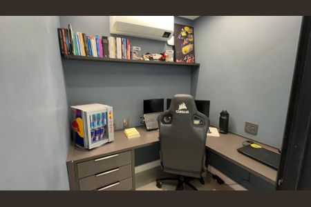 Apartamento à venda com 88m², 2 quartos e 2 vagasEscritório