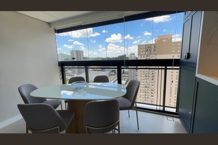 Apartamento à venda com 88m², 2 quartos e 2 vagasVaranda da Sala