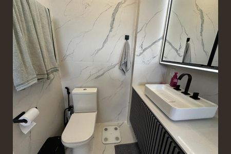 Apartamento à venda com 88m², 2 quartos e 2 vagasBanheiro da Suíte 2