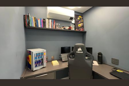 Apartamento à venda com 88m², 2 quartos e 2 vagasEscritório