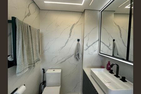 Apartamento à venda com 88m², 2 quartos e 2 vagasBanheiro da Suíte 2