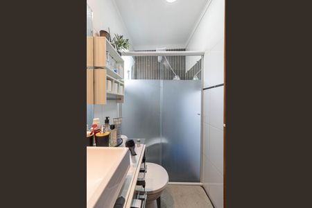 Casa à venda com 165m², 3 quartos e 3 vagasBanheiro Suíte 1