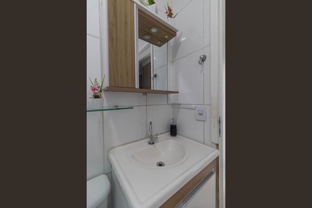 Casa à venda com 165m², 3 quartos e 3 vagasBanheiro Suíte 2